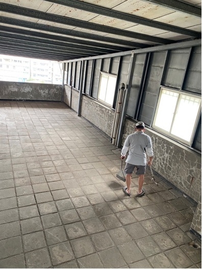 Step 4 (Day 1): Cleaning & Surface Preparation